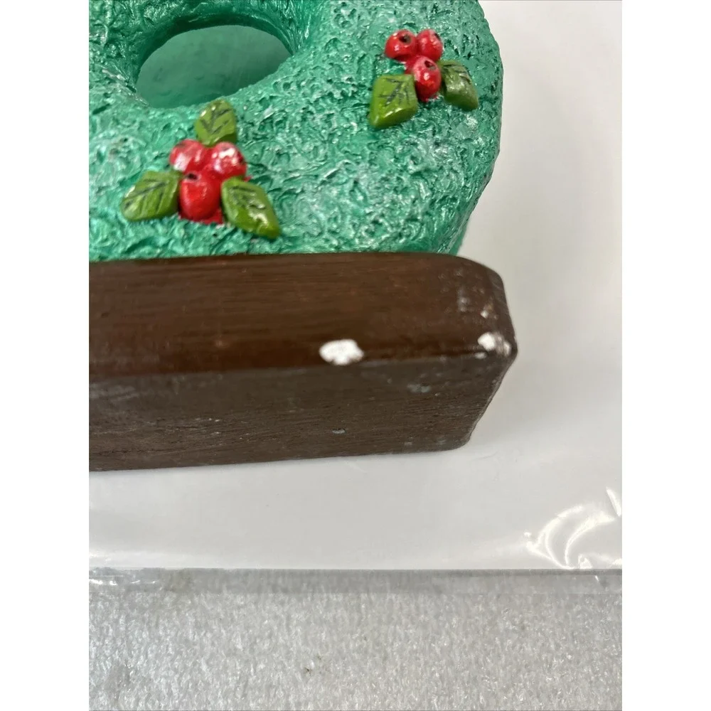 Vintage Christmas Wreath Ceramic Napkin Holder Holiday Dining Decor Read